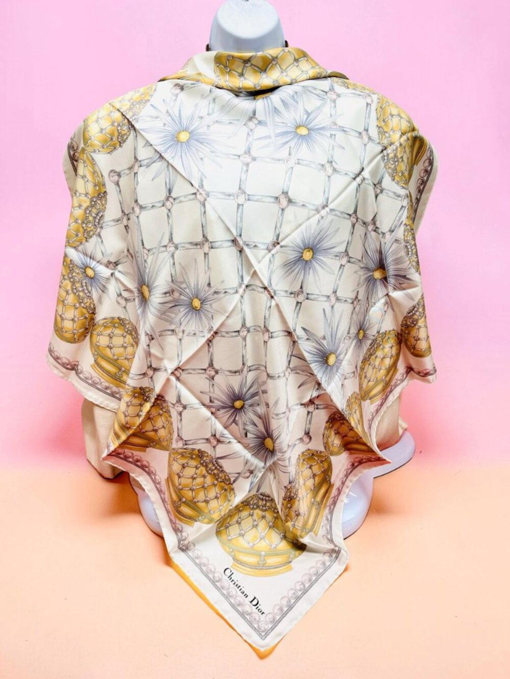 Beautiful Christian Dior 100% Silk Satin Scarf 34"Sand beige gold ceramic (32 - Picture 8 of 16